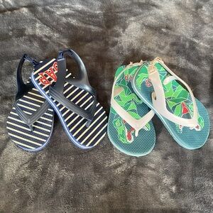 Gap flip flops sz 8, 2 pair. Navy/white striped. Dinosaur green